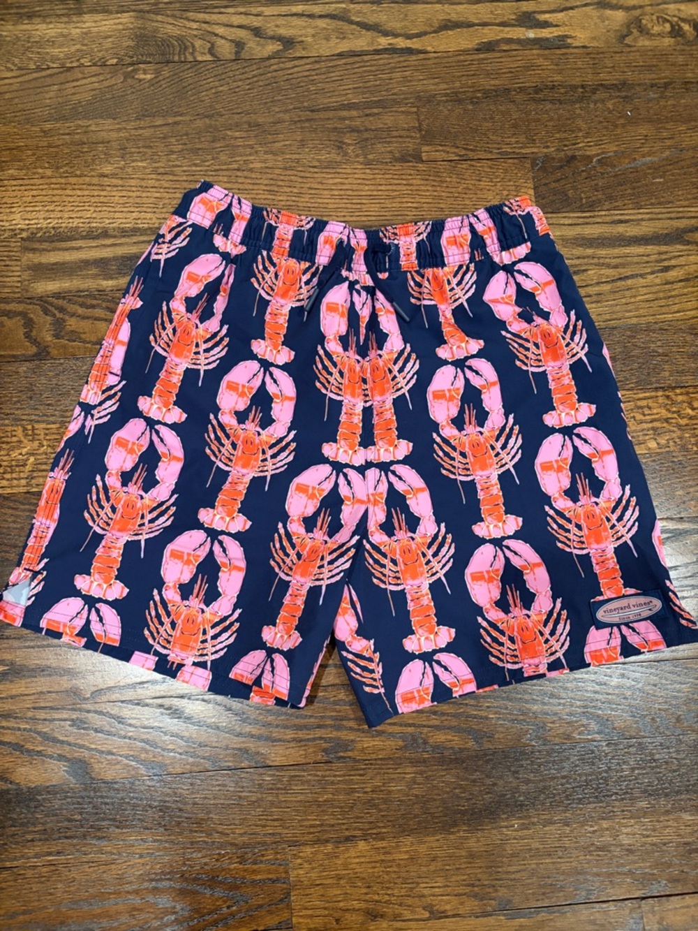 Vineyard Vines Boys Swim Shorts in size Large